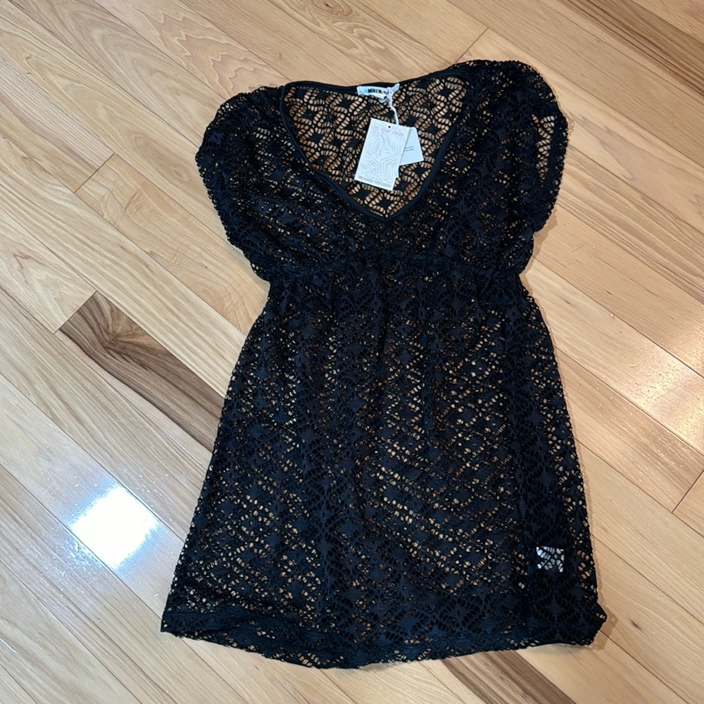 Swimsuit cover up NWT